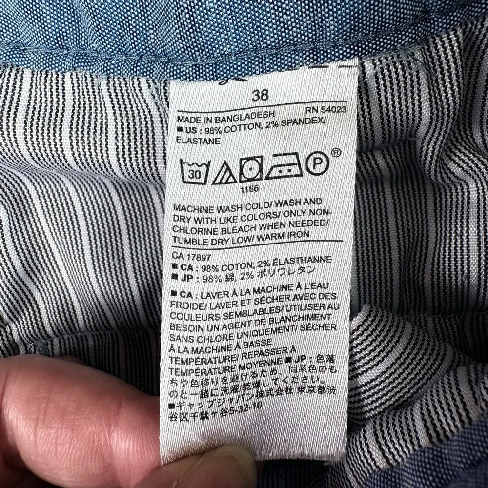 Banana Republic Aiden Shorts‎ Mens 38 Light Blue Chino Preppy Coastal Distressed